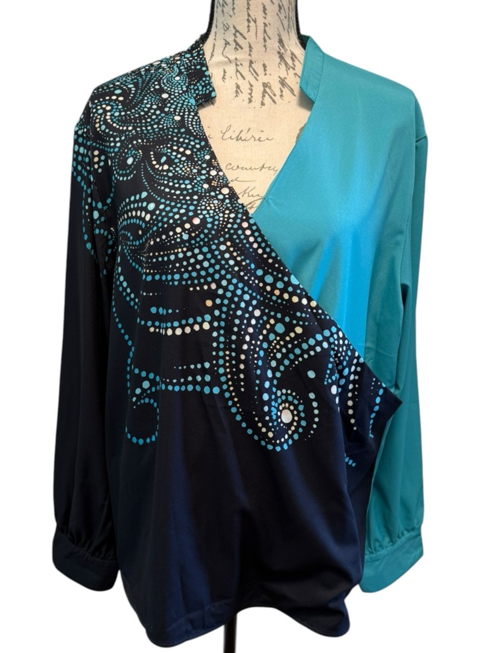 Two Teal & Black Dot-Print Wrap-Front Long Sleeve Top 1 xxl. 1 med
